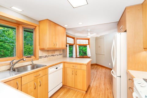 Tiny photo for 801 Rockview Ct, Duluth, MN 55804 (MLS # 6127379)