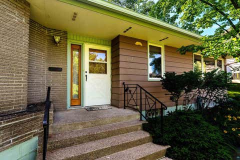 Tiny photo for 801 Rockview Ct, Duluth, MN 55804 (MLS # 6127379)
