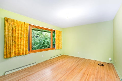 Tiny photo for 801 Rockview Ct, Duluth, MN 55804 (MLS # 6127379)