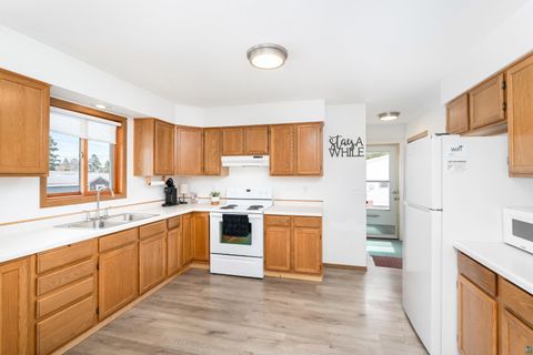 Tiny photo for 624 13th Ave, Two Harbors, MN 55616 (MLS # 6125134)
