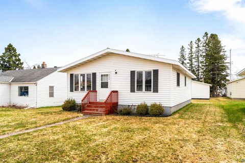 Tiny photo for 624 13th Ave, Two Harbors, MN 55616 (MLS # 6125134)
