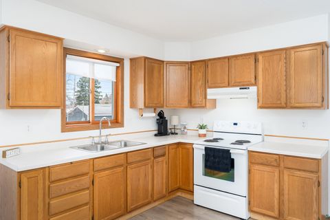 Tiny photo for 624 13th Ave, Two Harbors, MN 55616 (MLS # 6125134)