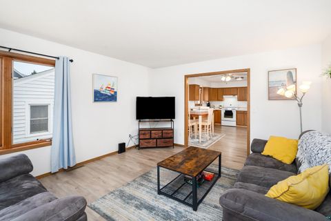 Tiny photo for 624 13th Ave, Two Harbors, MN 55616 (MLS # 6125134)