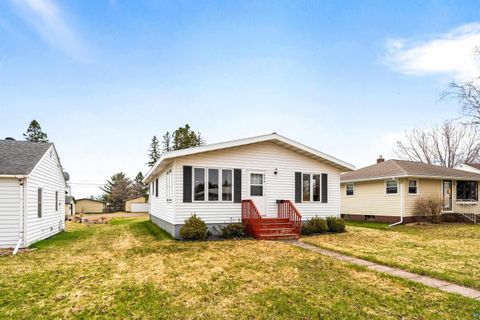 Tiny photo for 624 13th Ave, Two Harbors, MN 55616 (MLS # 6125134)