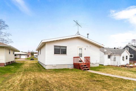 Tiny photo for 624 13th Ave, Two Harbors, MN 55616 (MLS # 6125134)