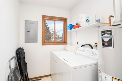 Tiny photo for 624 13th Ave, Two Harbors, MN 55616 (MLS # 6125134)