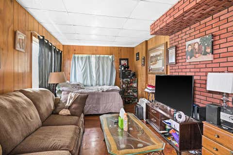 Tiny photo for 201 E McCuen St, Duluth, MN 55808 (MLS # 6127447)