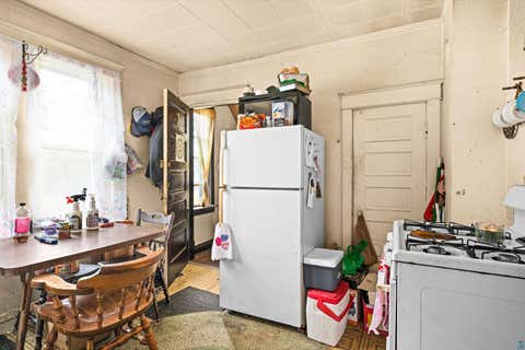 Tiny photo for 201 E McCuen St, Duluth, MN 55808 (MLS # 6127447)