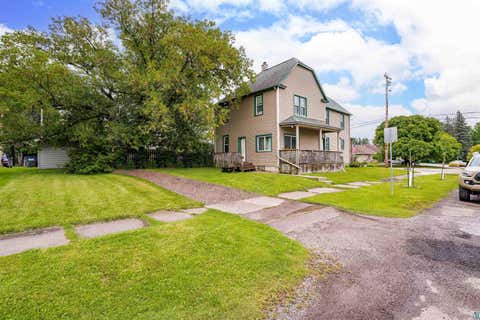 Tiny photo for 201 E McCuen St, Duluth, MN 55808 (MLS # 6127447)