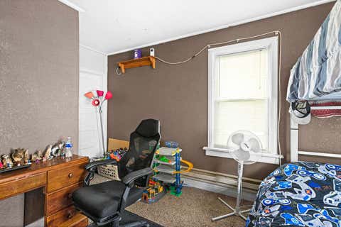 Tiny photo for 201 E McCuen St, Duluth, MN 55808 (MLS # 6127447)