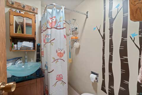 Tiny photo for 615 Snively Rd, Duluth, MN 55803 (MLS # 6126343)