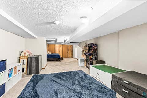 Tiny photo for 303 W Owatonna St, Duluth, MN 55803 (MLS # 6125893)