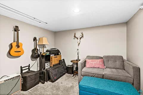 Tiny photo for 303 W Owatonna St, Duluth, MN 55803 (MLS # 6125893)