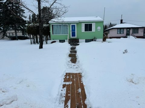 Photo of 1515 9th Ave, Two Harbors, MN 55616 (MLS # 6123322)