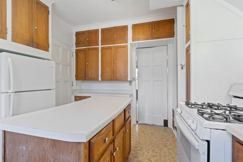 Tiny photo for 2418 E 4th St, Duluth, MN 55812 (MLS # 6122972)