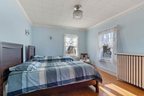 Tiny photo for 2418 E 4th St, Duluth, MN 55812 (MLS # 6122972)