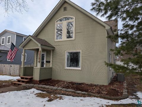 1216 MacArthur Ave Ashland WI 54806