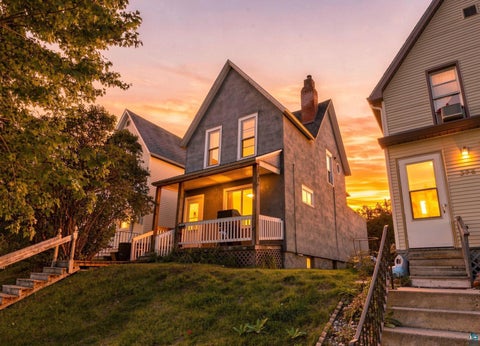 Photo of 324 S 16th Ave E AVE, Duluth, MN 55812 (MLS # 6127786)