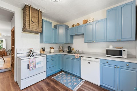 Tiny photo for 324 S 16th Ave E AVE, Duluth, MN 55812 (MLS # 6127786)