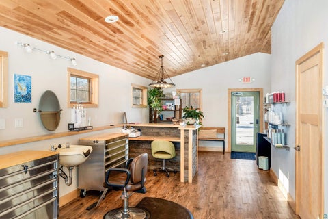 Tiny photo for 610 4th St, Two Harbors, MN 55616 (MLS # 6127605)