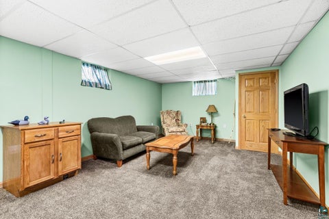 Tiny photo for 102 E Gary St, Duluth, MN 55808 (MLS # 6127818)