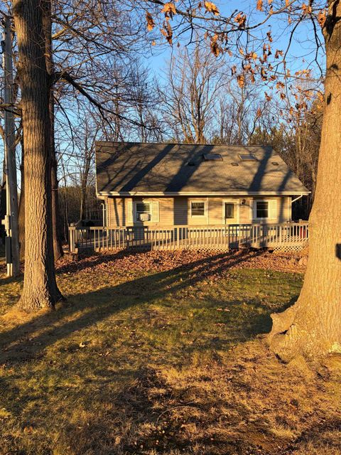 Photo of 777 Harlis Rd, Holyoke, MN 55749 (MLS # 6122967)