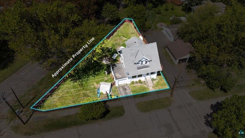 Tiny photo for 5911 Elinor St, Duluth, MN 55807 (MLS # 6125879)