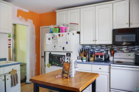 Tiny photo for 5911 Elinor St, Duluth, MN 55807 (MLS # 6125879)