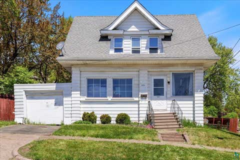 Photo of 5911 Elinor St, Duluth, MN 55807 (MLS # 6125879)