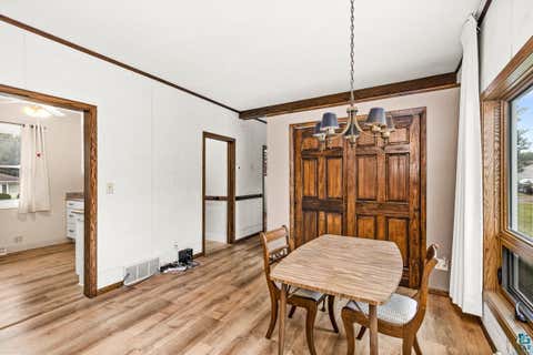 Tiny photo for 402 W Owatonna St, Duluth, MN 55803 (MLS # 6127505)