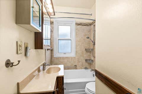 Tiny photo for 402 W Owatonna St, Duluth, MN 55803 (MLS # 6127505)
