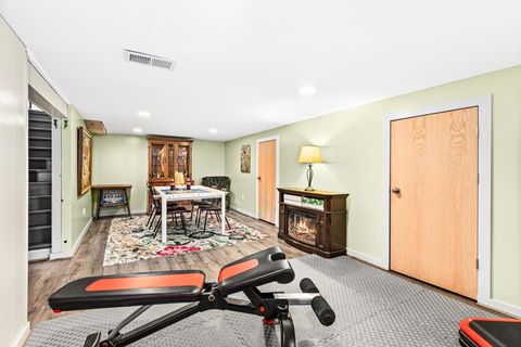 Tiny photo for 4225 Gladstone St, Duluth, MN 55804 (MLS # 6122162)