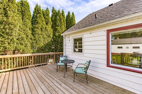 Tiny photo for 4225 Gladstone St, Duluth, MN 55804 (MLS # 6122162)