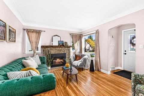 Tiny photo for 4225 Gladstone St, Duluth, MN 55804 (MLS # 6122162)