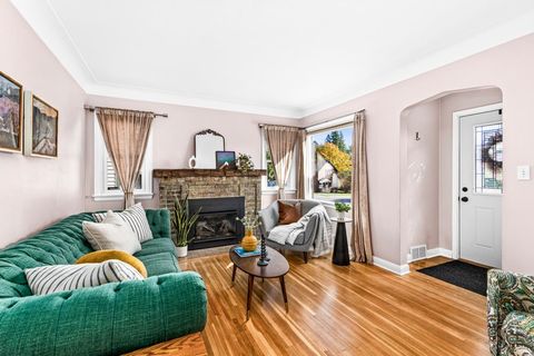 Tiny photo for 4225 Gladstone St, Duluth, MN 55804 (MLS # 6122162)