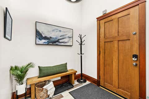 Tiny photo for 1 N Lake Ave, Duluth, MN 55805 (MLS # 6127115)