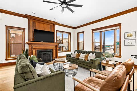 Tiny photo for 1 N Lake Ave, Duluth, MN 55805 (MLS # 6127115)