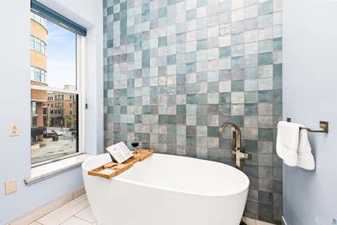 Tiny photo for 1 N Lake Ave, Duluth, MN 55805 (MLS # 6127115)