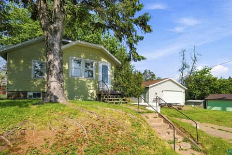 Photo of 105 N Boundary Ave, Proctor, MN 55810 (MLS # 6126686)