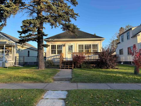 Photo of 21 Oak St, Proctor, MN 55810 (MLS # 6122698)