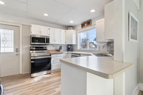 Tiny photo for 505 Spear Ave, Duluth, MN 55803 (MLS # 6124811)