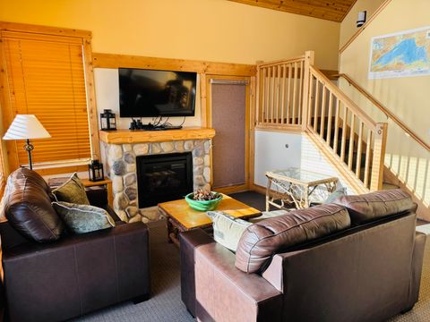 Tiny photo for 520 Fjord Tr, Beaver Bay, MN 55601 (MLS # 6123437)