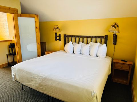 Tiny photo for 520 Fjord Tr, Beaver Bay, MN 55601 (MLS # 6123437)