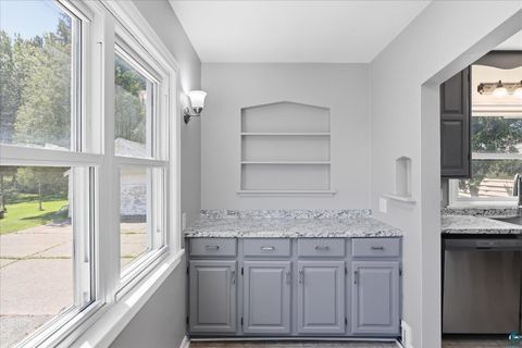 Tiny photo for 2601 Piedmont Ave, Duluth, MN 55811 (MLS # 6126859)