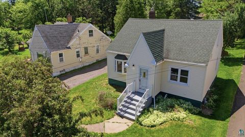 Photo of 2601 Piedmont Ave, Duluth, MN 55811 (MLS # 6126859)