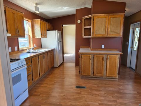 Tiny photo for 11 Holly Ln, Duluth, MN 55810 (MLS # 6125227)