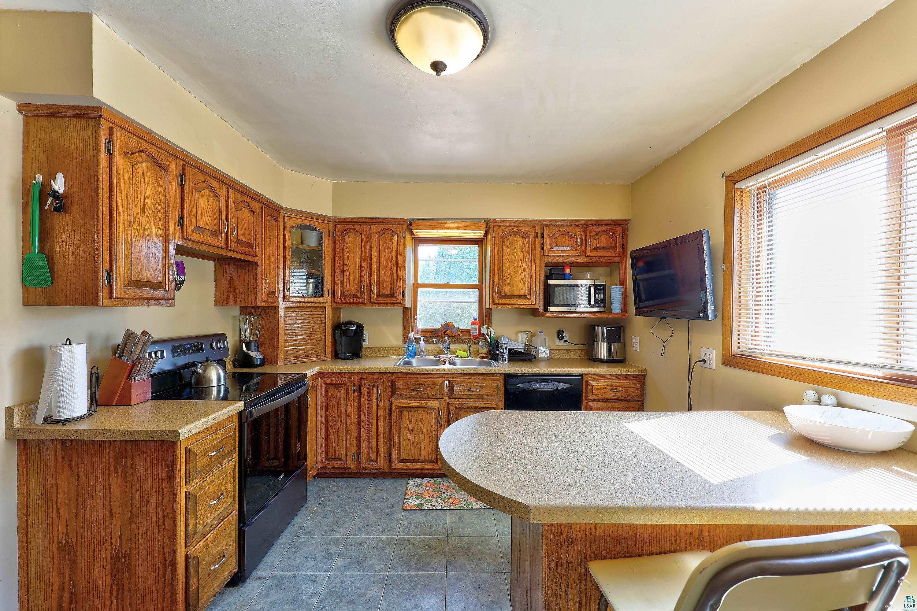 1608 W Main St