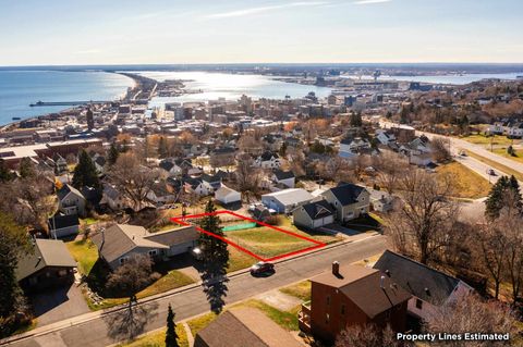 Tiny photo for XXX E 9th St, Duluth, MN 55811 (MLS # 6122951)