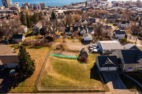 Tiny photo for XXX E 9th St, Duluth, MN 55811 (MLS # 6122951)