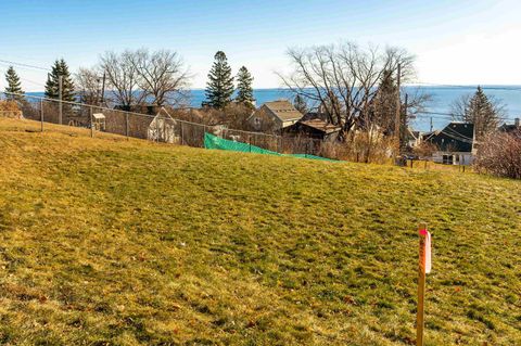 Tiny photo for XXX E 9th St, Duluth, MN 55811 (MLS # 6122951)